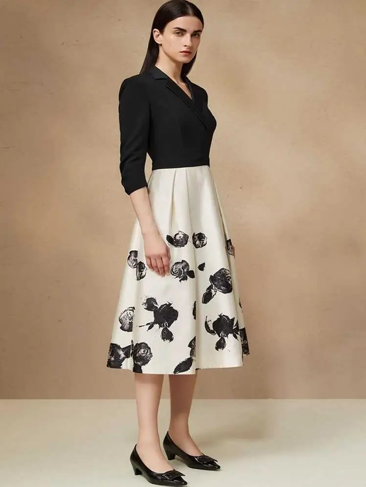 Song 2024 зимнее новое черно-белое платье с принтом роз и художественным