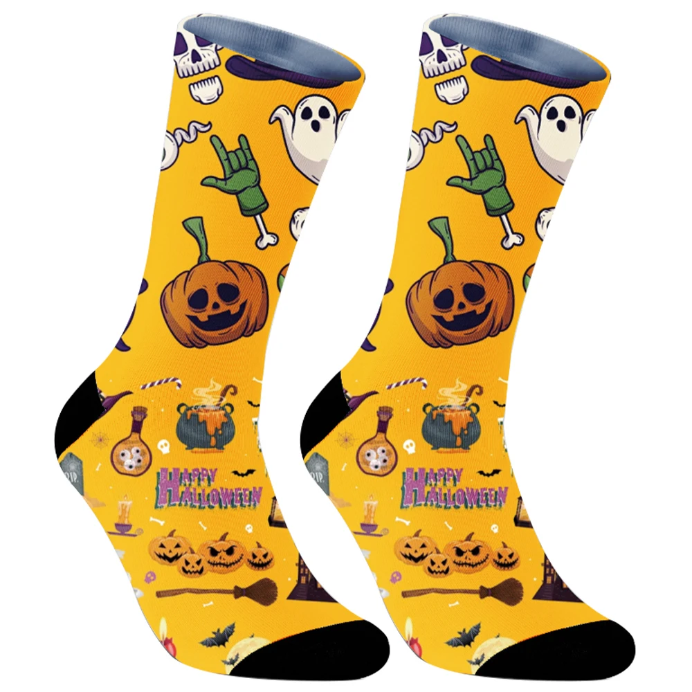 Небольшие свежие белые носки небесно-голубого цвета для студентов спортивные