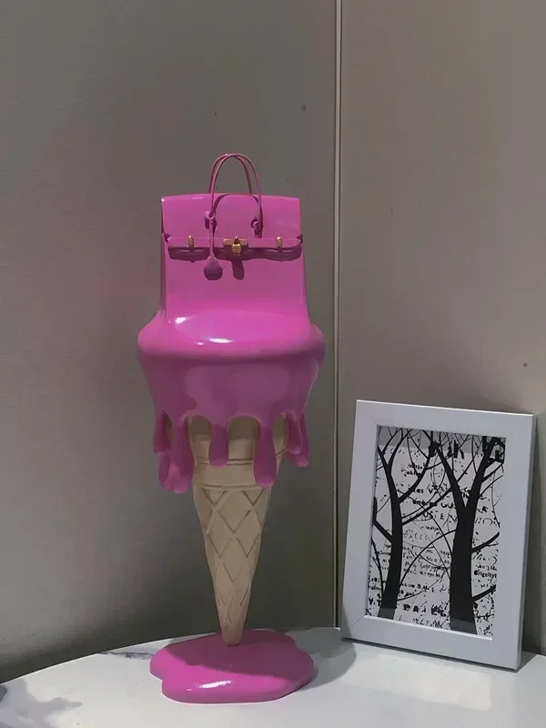 

Статуэтка мороженого из полимера