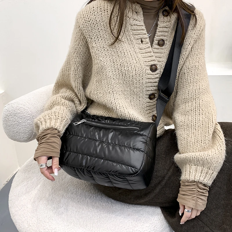 

Brand Small Textured Padded Design Minimalist Plaid Crossbody Bag For 2022 Hit Winter Women Shoulder Bags Designer Nylon Handbag