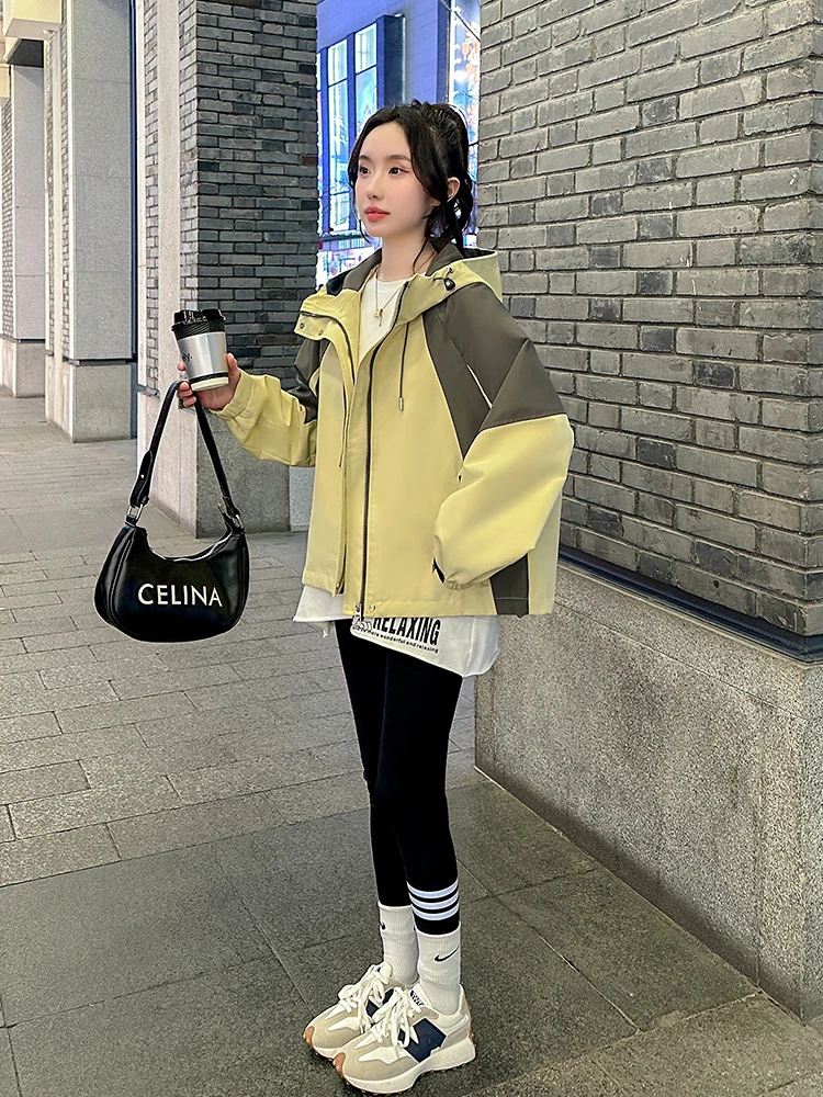 Свободная короткая женская куртка в Корейском стиле весна 2024 новая рабочая