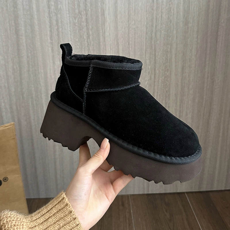 Зимние женские ботинки на толстом каблуке