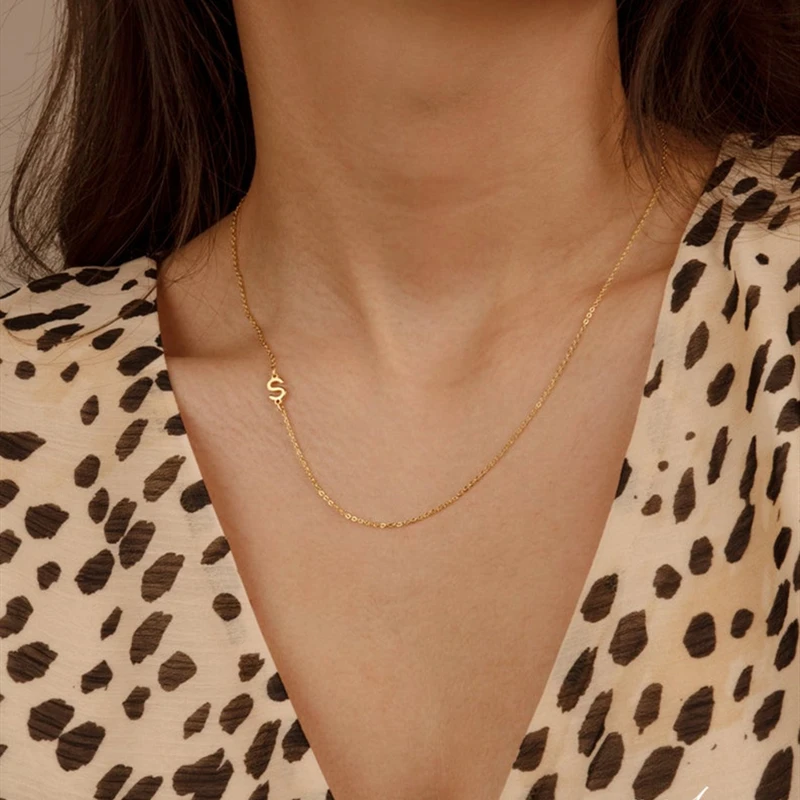 

Ожерелье из нержавеющей стали с маленькими инициалами для женщин, модное ожерелье-чокер с одиночным именем и буквами, ювелирные изделия, ож...