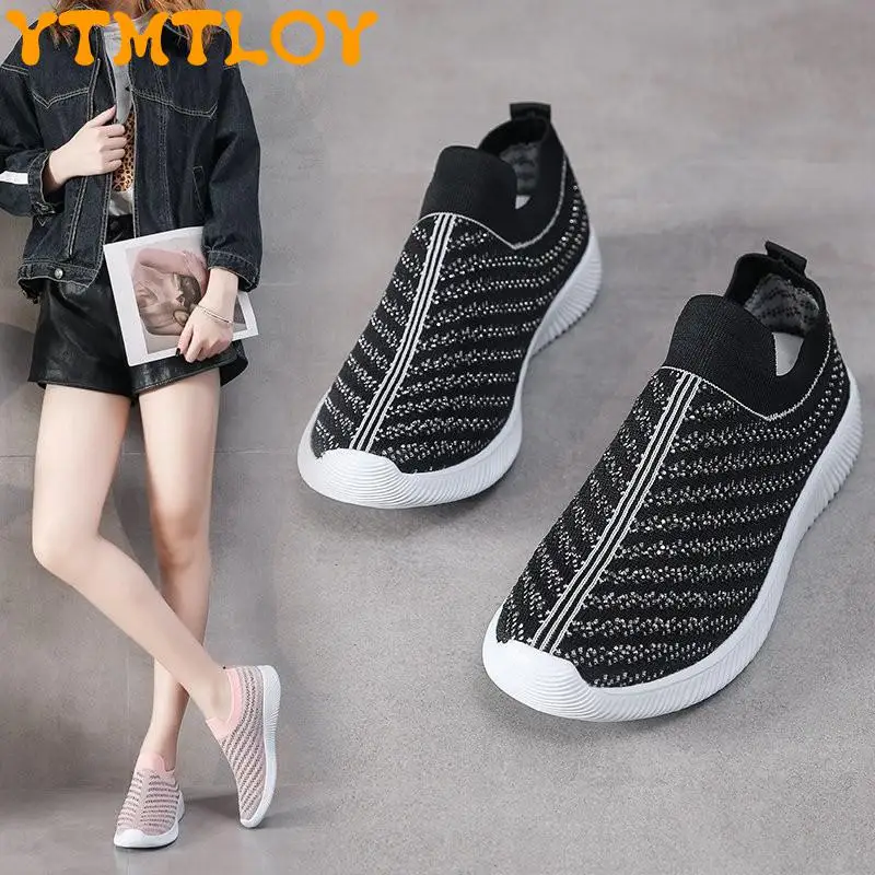 

Spring And Autumn European And American Couple Net Shoes Soft Sole Flying Woven Rhinestone Flat Breathable Hot Sale Women Shoes