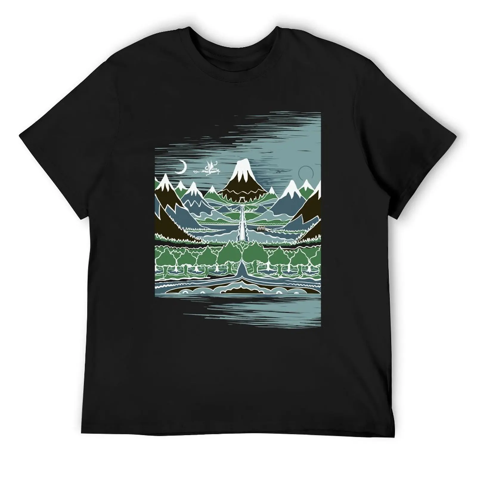 Путешествие Halflings на горной тропе через эльфийское дерево в стиле Футболка