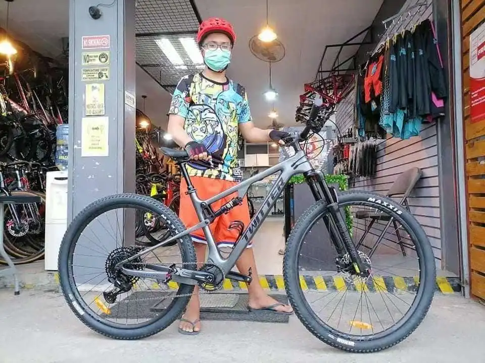 

TWITTER Carbon Fiber Mountain Bike OVERLORD M6100-12S Double Suspension Hydraulic Oil Disc Brake Barrel Extraction Version bike