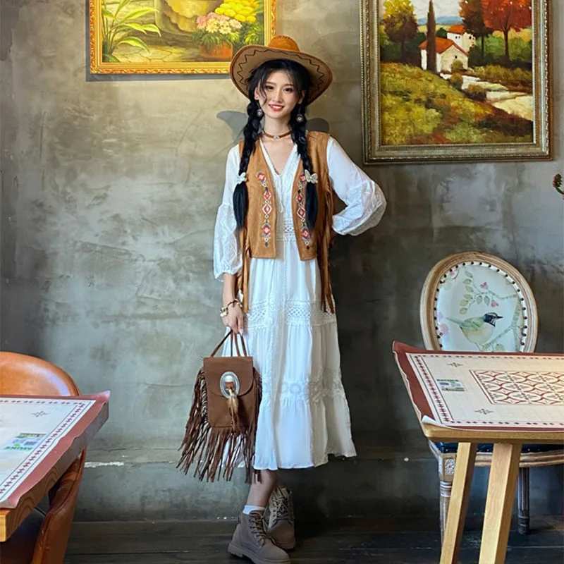 

2023 Bohemian vintage tassel embroidery waistcoat for women with a travel dress with a short clip