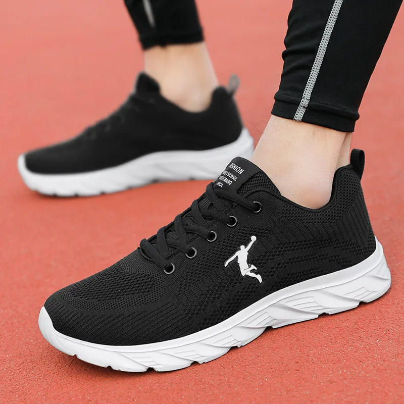 Spring Hot Sale Cheap Red Men's Running Sneakers Mesh Breathable Trainers Shoes Men Lightweight Non-slip Sport Shoes For Man