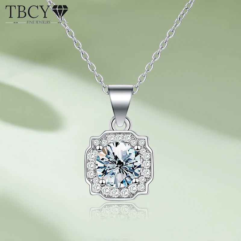 

TBCYD 1CT Moissanite Clavicle Necklace For Women S925 Sterling Silver D Color Diamond Square Pendant Neck Chain Wedding Jewelry