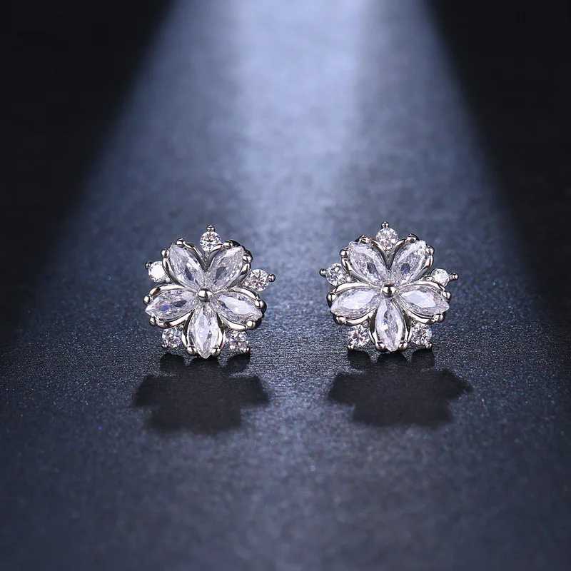 

Pink Diamond Studded Flower Earrings Simple Temperament Sweet Little Women's Korean Versatile Commuter