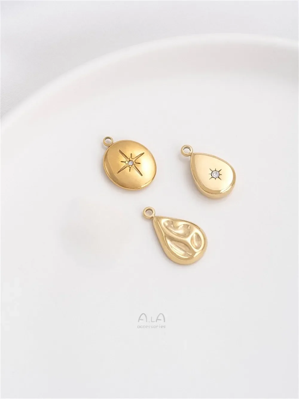 Титановая сталь вакуумное покрытие 14-каратное золото лицо геометрический