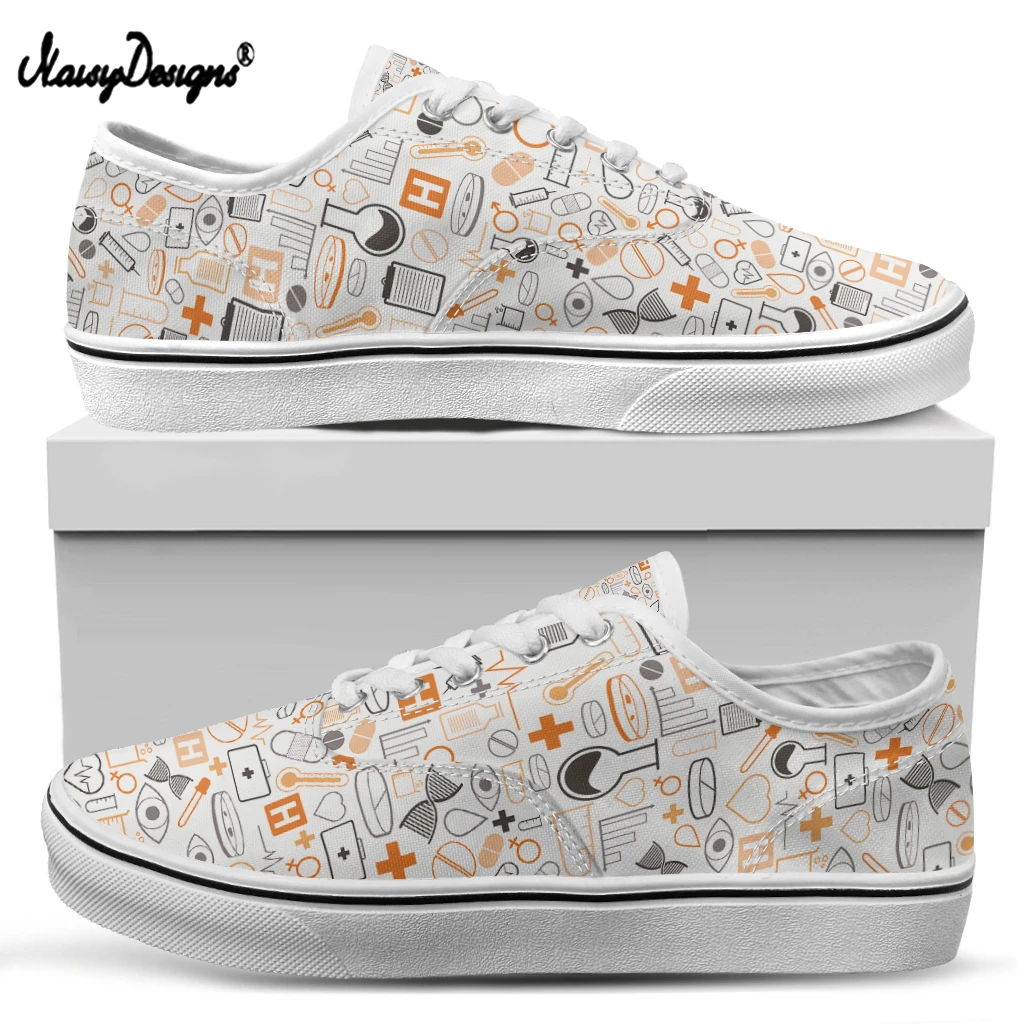 

Женские кроссовки на плоской подошве, со шнуровкой