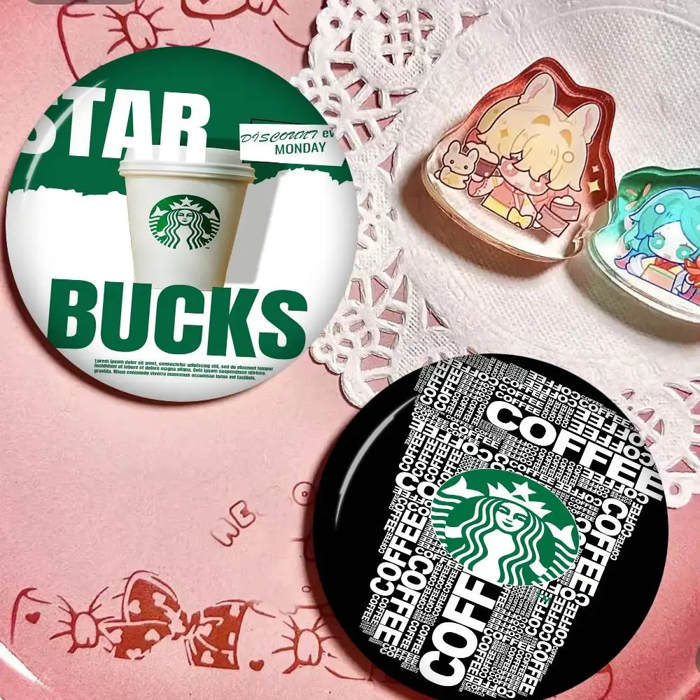 Фото Забавные круглые значки-броши S-Starbucks с креативными мордашками, аксессуары для рюкзаков и головных уборов, украшения, подарки №2