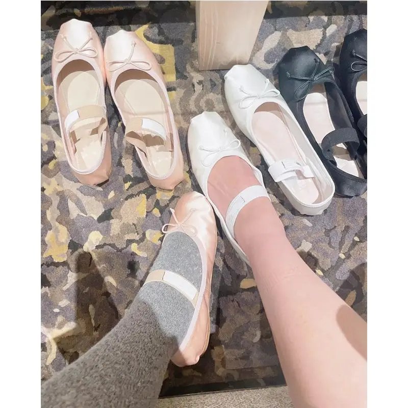 

2022 Miu Designer Ballet Shoes Women's New Bow Silk Satin Flat Mary Jane Shoes