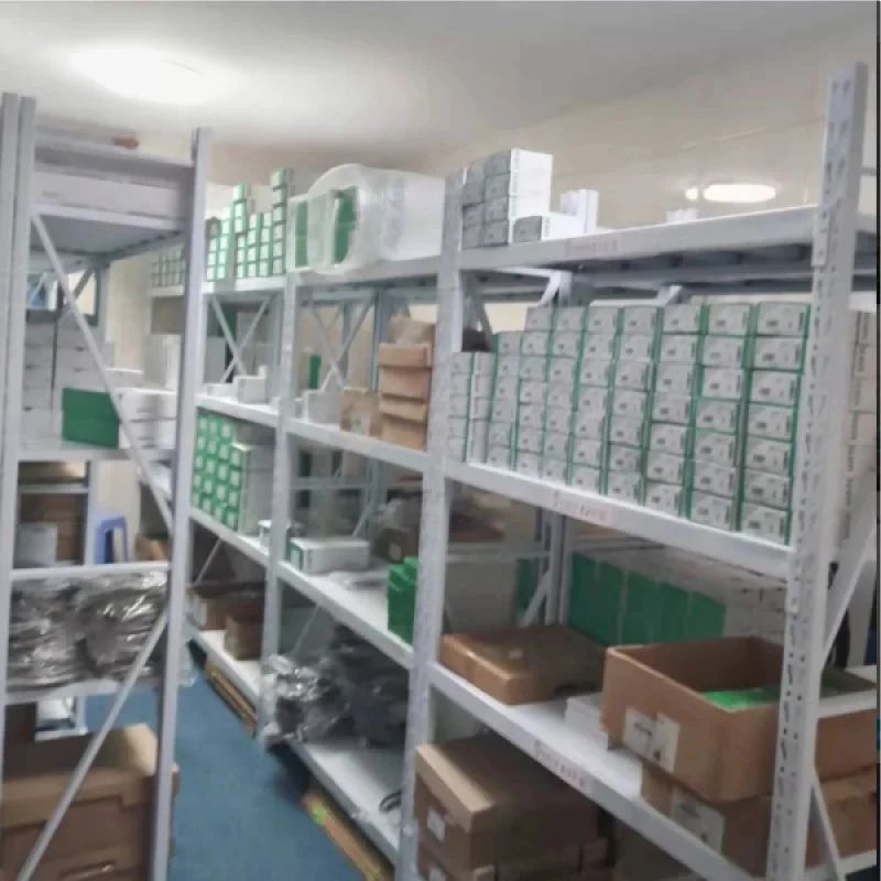 Новые оригинальные модули Modicon TSX3722001