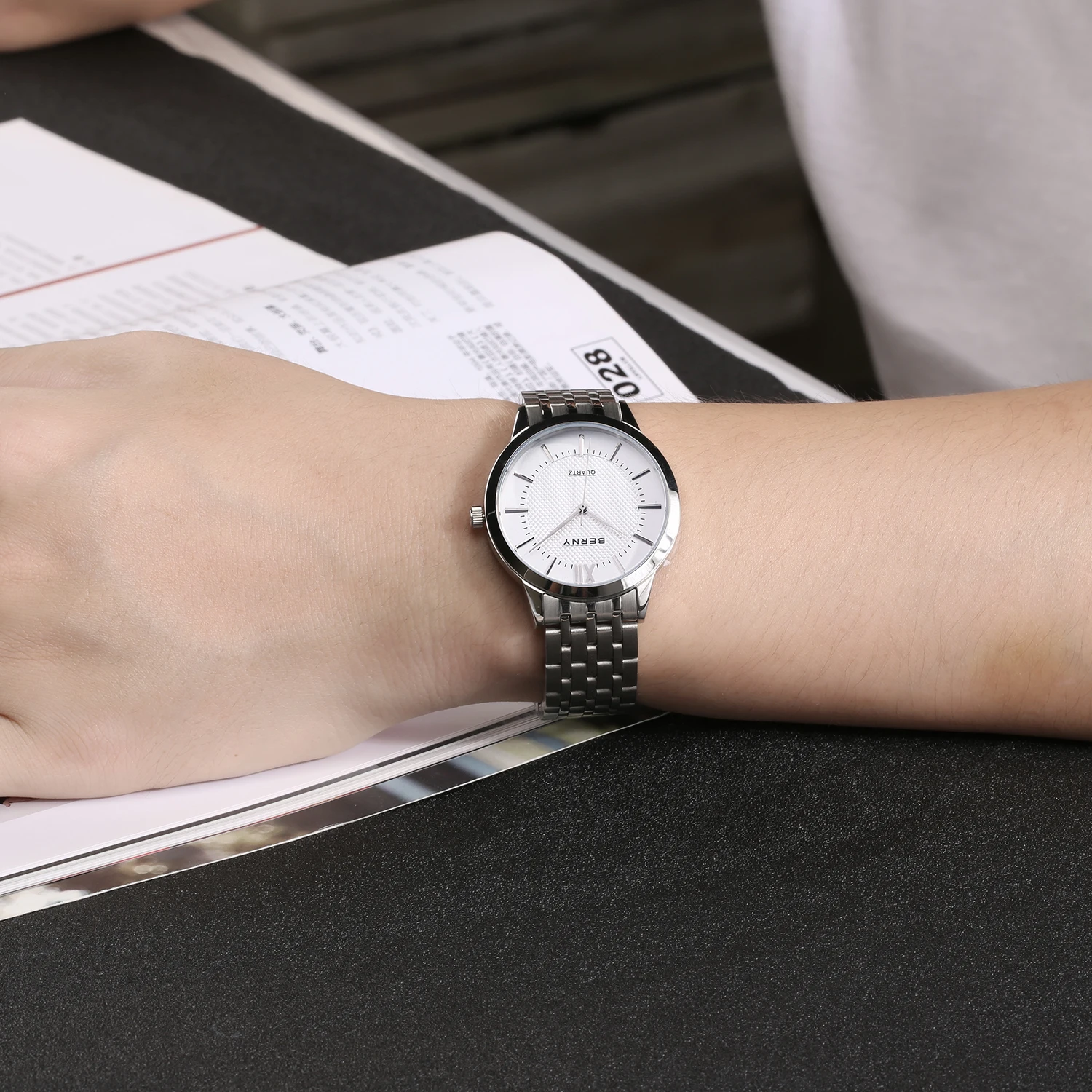 Berny Couple Watch Quartz Casual Dress Simple Wristwatch Stainless Steel Case Waterproof Analog Clock Ladies Reloj De Pareja