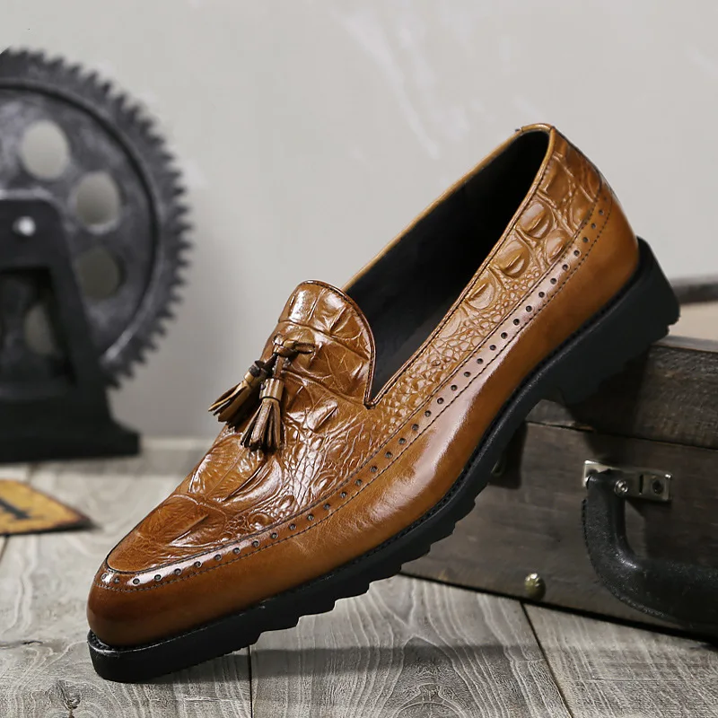 

Men's wedding shoes formal shoes crocodile pattern fringed brogue engraving business suit leather shoes