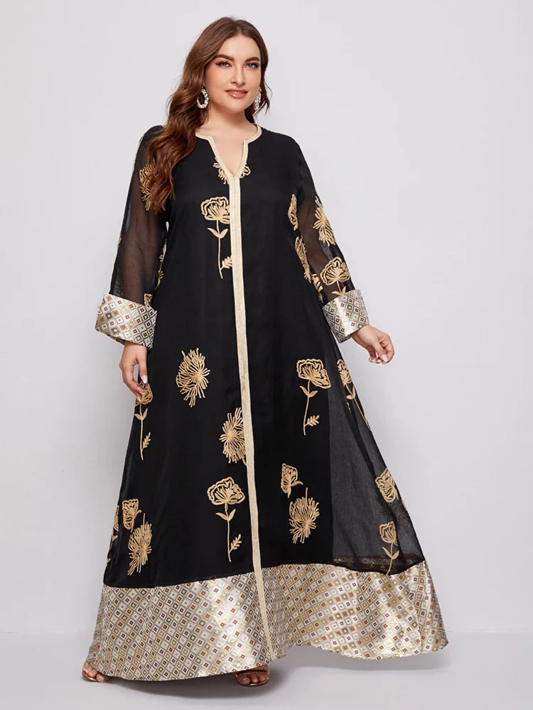 

Женское длинное платье в мусульманском стиле с V-образным вырезом