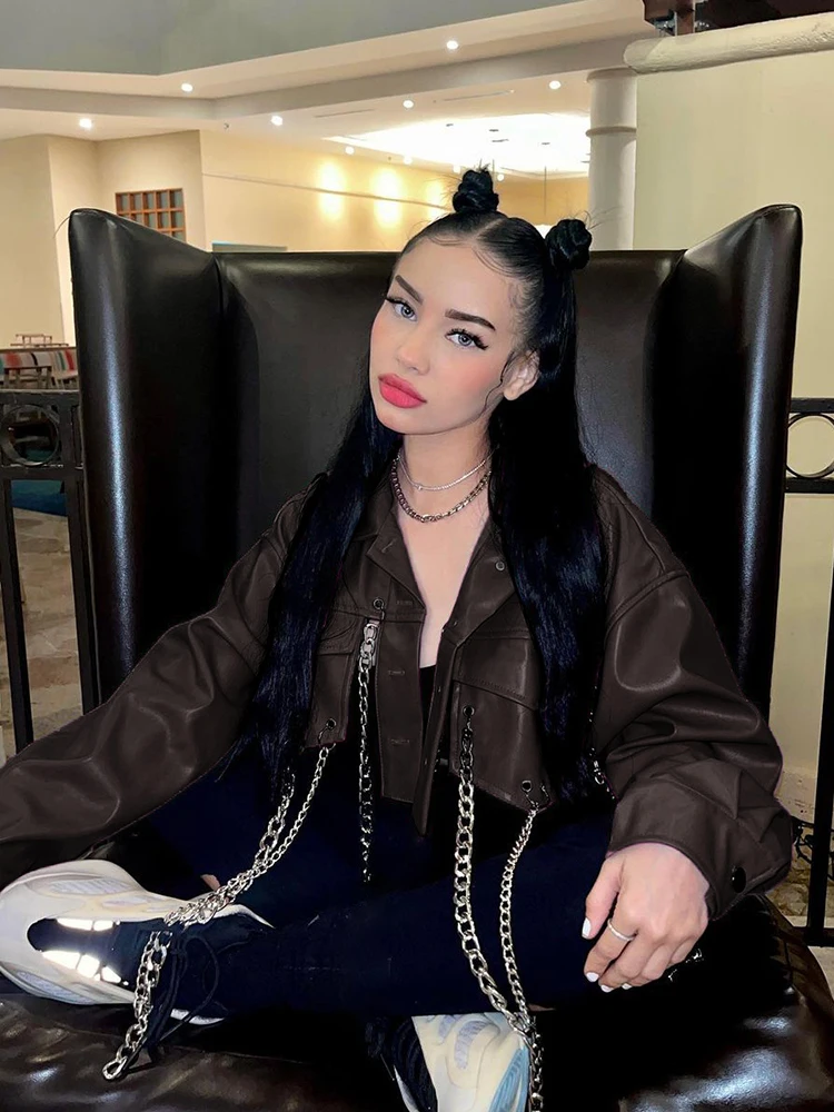 Женские кожаные куртки в стиле панк Rockmore с цепочками и кисточками укороченная
