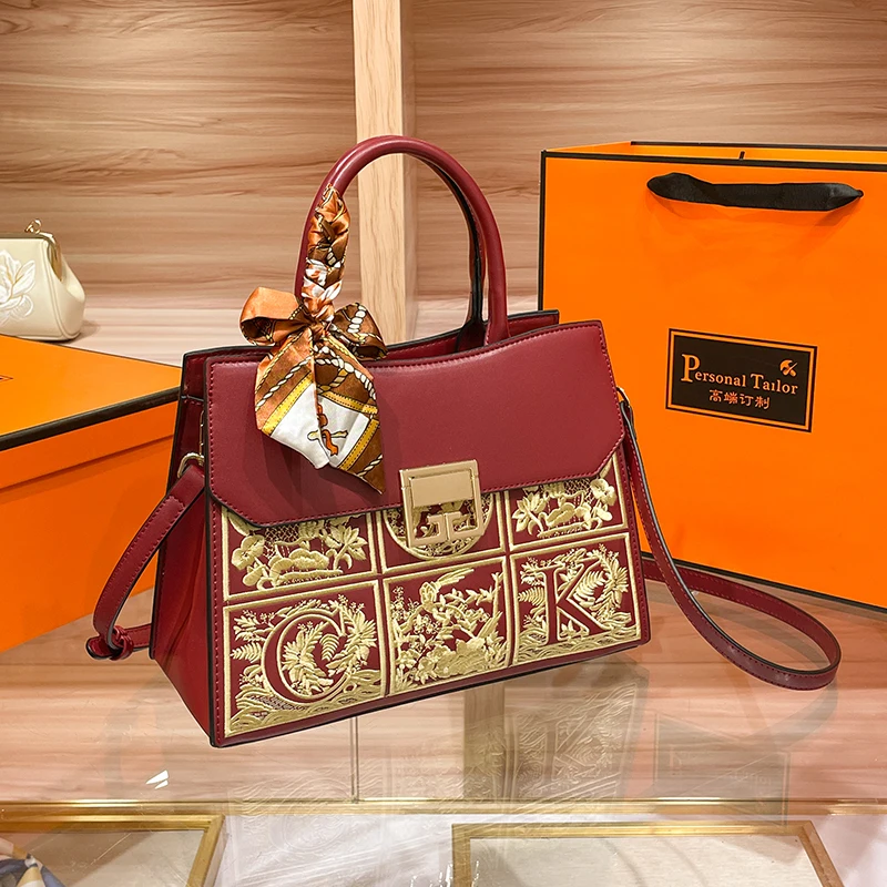 Красная Свадебная сумка с вышивкой для мамы и невесты бабушки через плечо модная