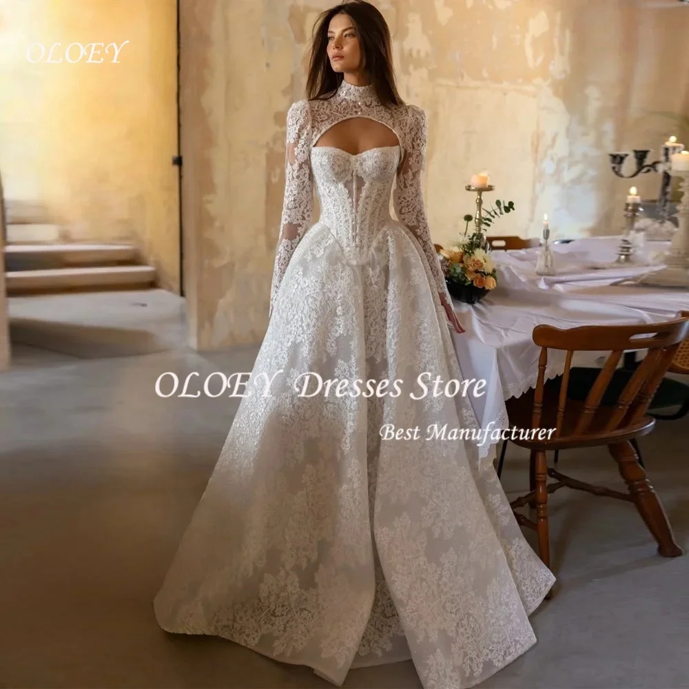 Фото Изысканное свадебное платье OLOEY А-силуэта 2026 с шлейфом, плиссированное, с поясом, в стиле принцессы, на заказ №1
