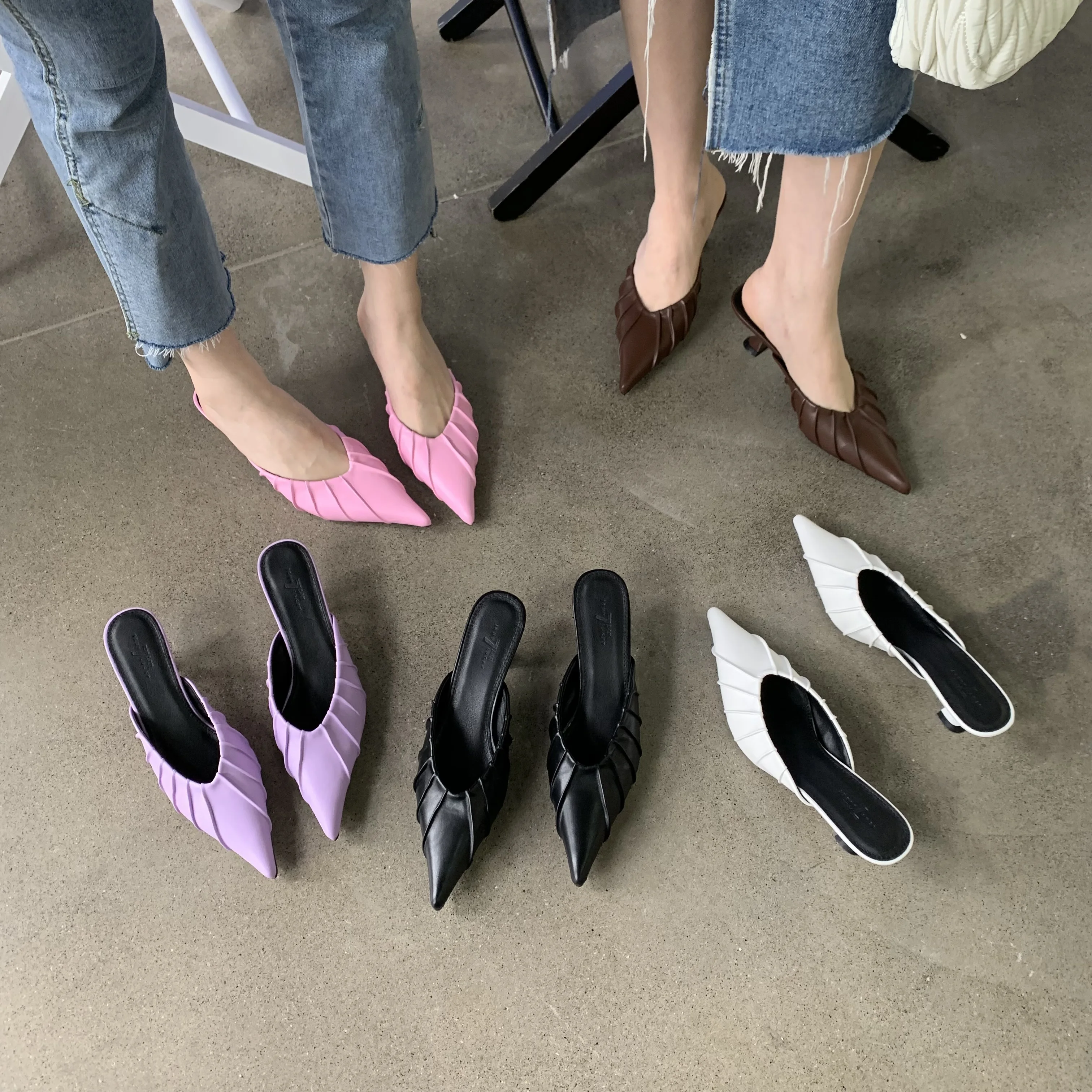 

Мюли женские на тонком каблуке, туфли с острым носком, мягкие сланцы, новинка 2023, комфортная Тканевая обувь, римские скандалы