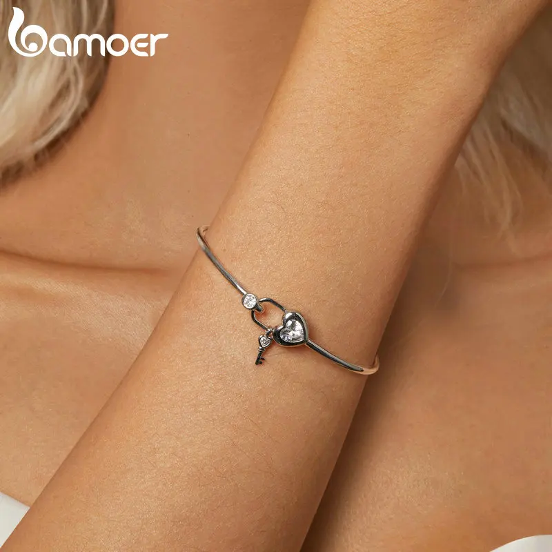 Браслет-цепочка женский из серебра 925 пробы в форме сердца