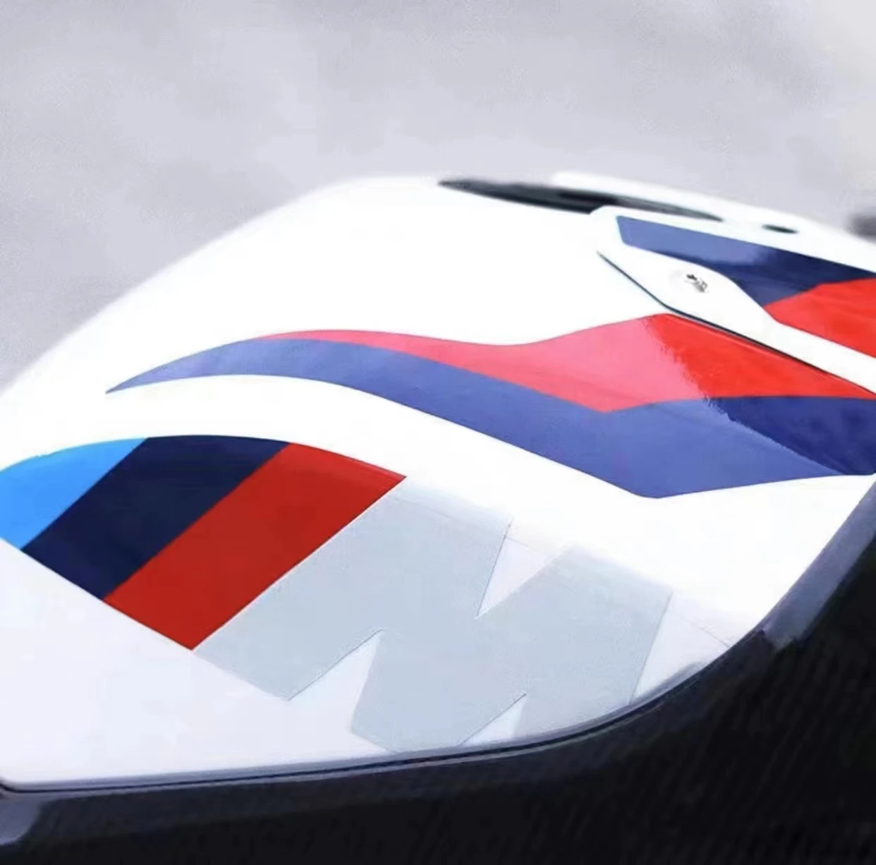 

Наклейка на топливный бак мотоцикла S1000RR для S1000R, M1000RR, 20019, 2020, 2021, 2022, 2023, Защитная Наклейка на топливный бак, фирменная наклейка с логотипом