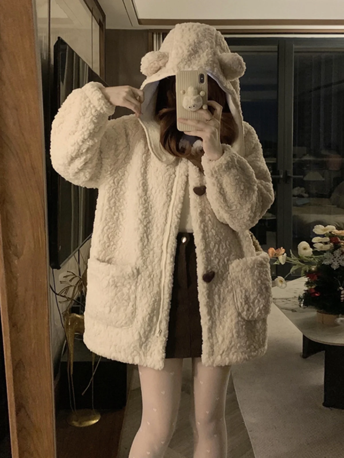 Sweet Preppy Love Button Hood Медвежьи уши Верхняя одежда из овечьей шерсти Женская зимняя