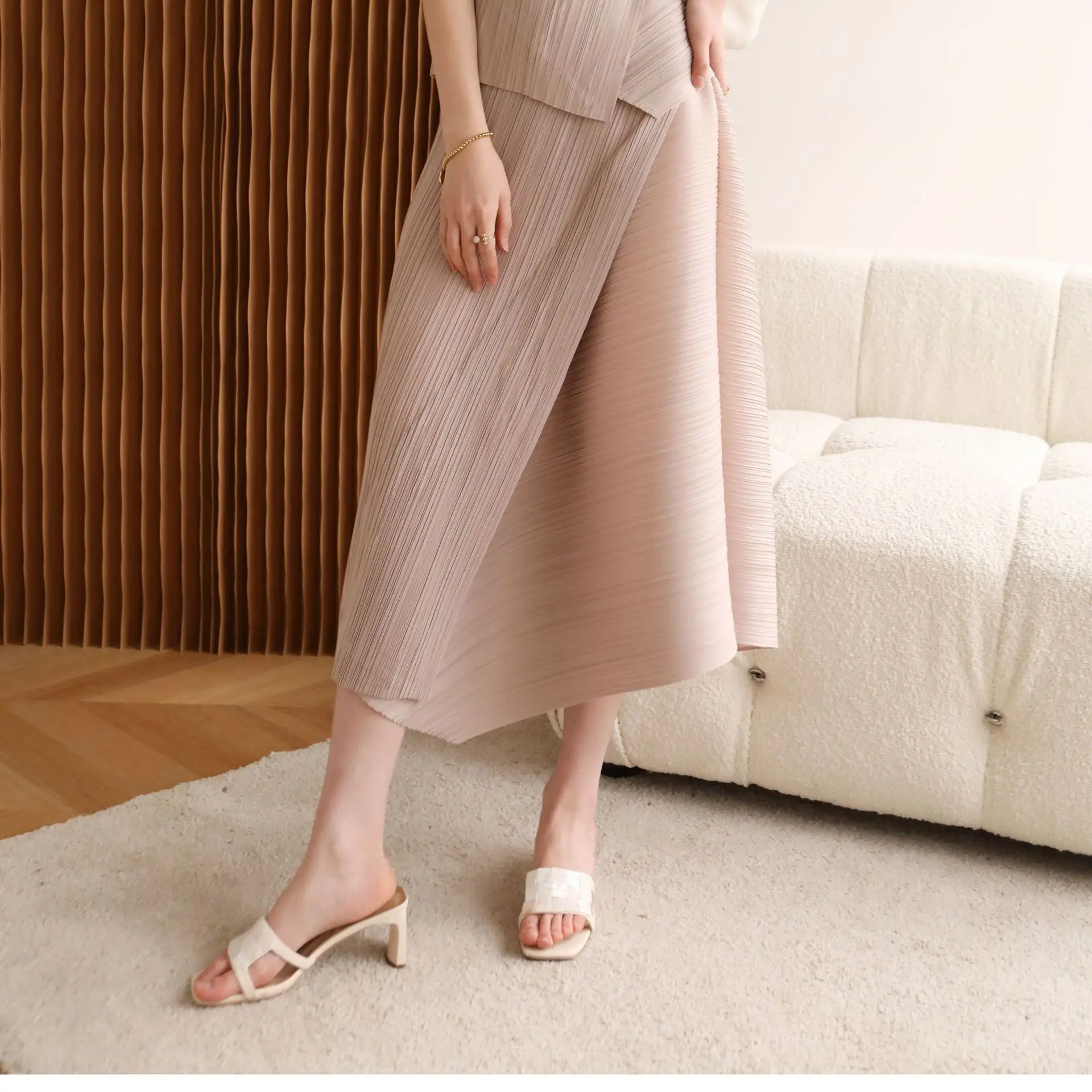 2022 Miyake pleated ladies summer personality fashion casual loose irregular stitching skirt pleats