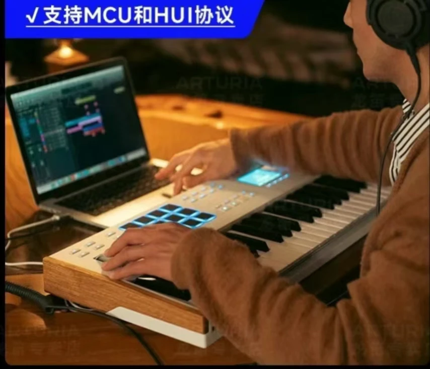 Фото Arturia KeyLab Mk3 88 - Профессиональная MIDI-клавиатура с полувзвешенными клавишами №4
