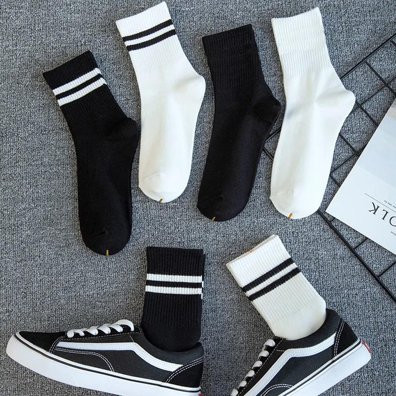 

1 Pair Spring Autumn Sport Socks Men Women White Black Crew Socks Female Male Solid Color Short Socks Cotton Striped Unisex Sock