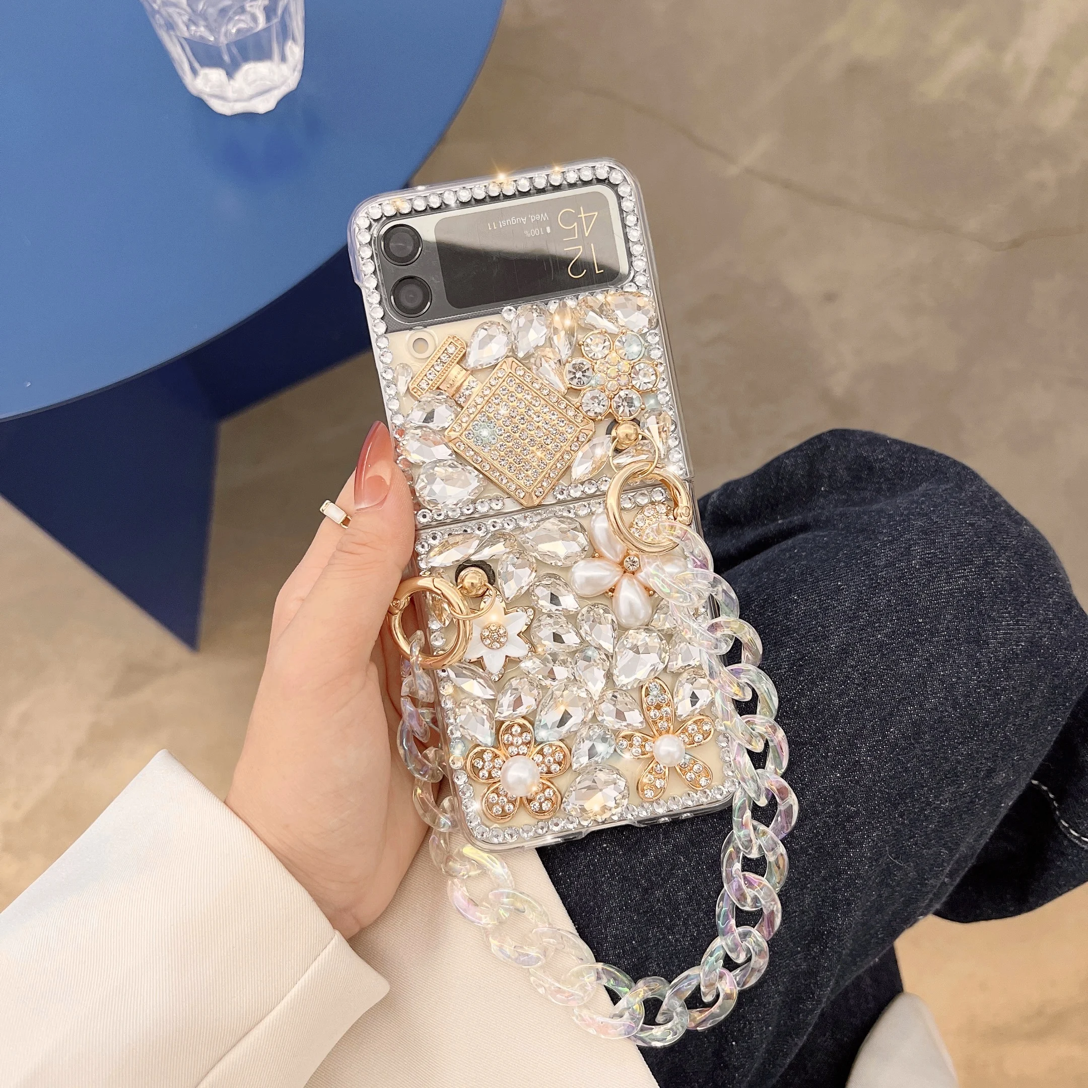 

For Samsung Galaxy Z Flip 4 3 5G F7110 F7070 Rhinestones Crystal Pearl Crown Flower Wrist Luxury Phone Case Cover