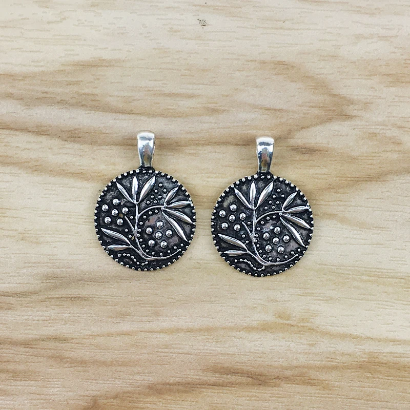 

10 Pieces Tibetan Silver Flower Leaf Round Charms Pendants for DIY Necklace Bracelet Earring Jewellery Making Accessories
