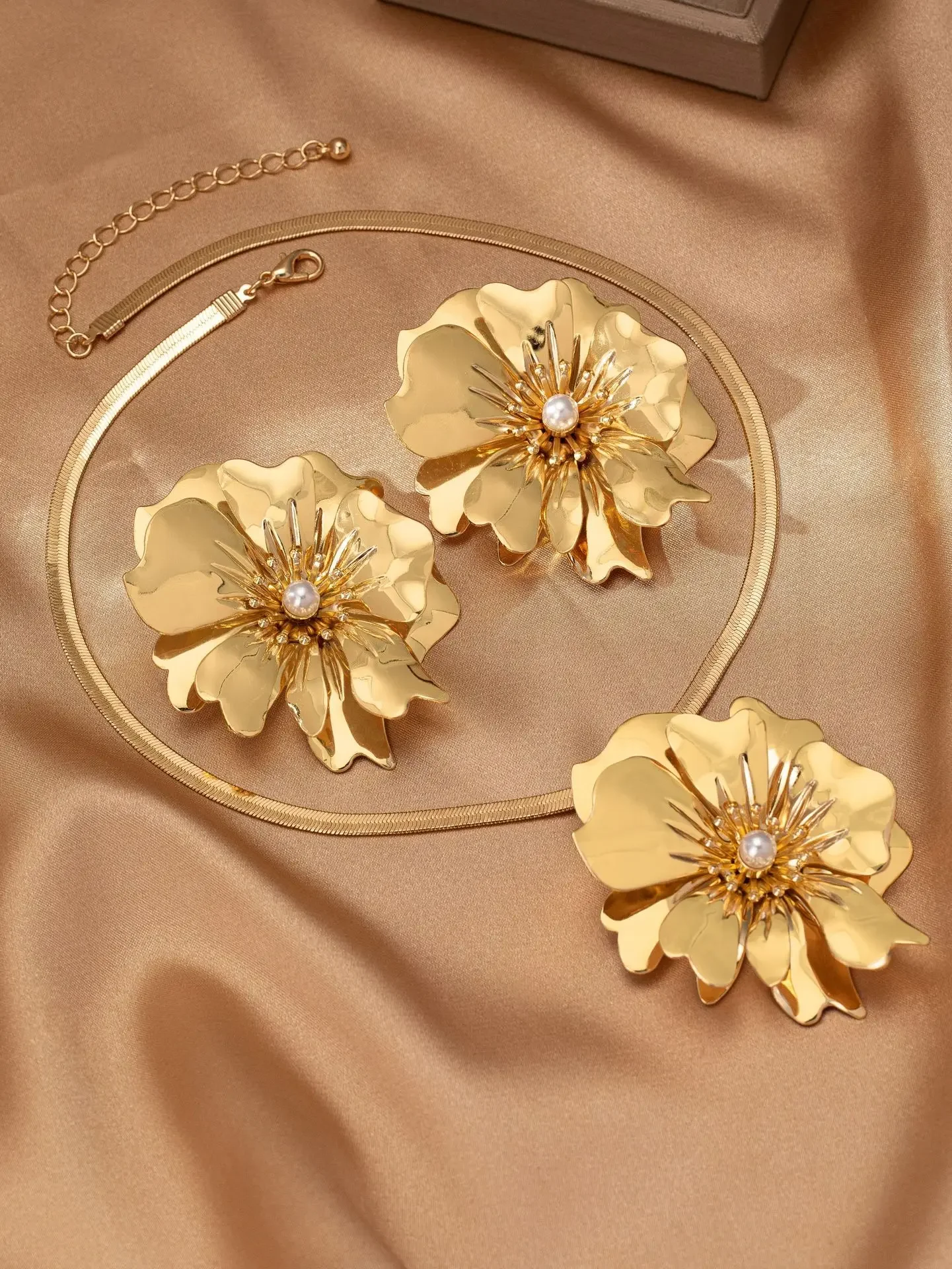 Комплект украшений для женщин