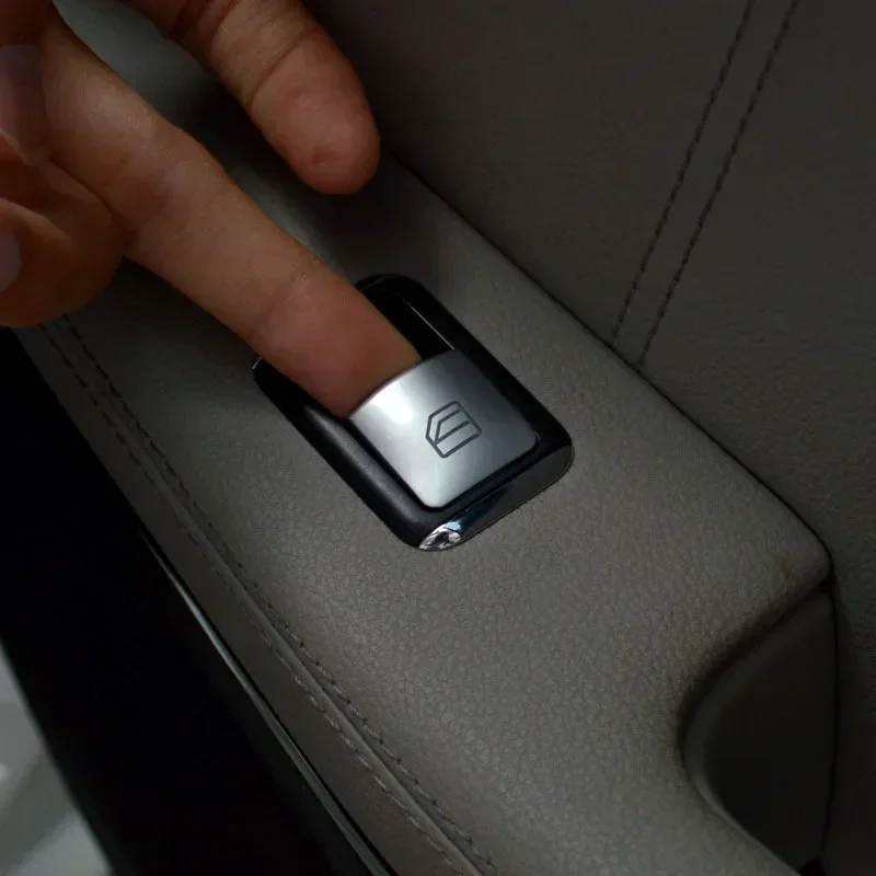 Фото Накладка на кнопку управления стеклоподъемником и подлокотником для Mercedes-Benz GLK ML GL A B C E G-класса W204 W212 W246 W166 X166 №3