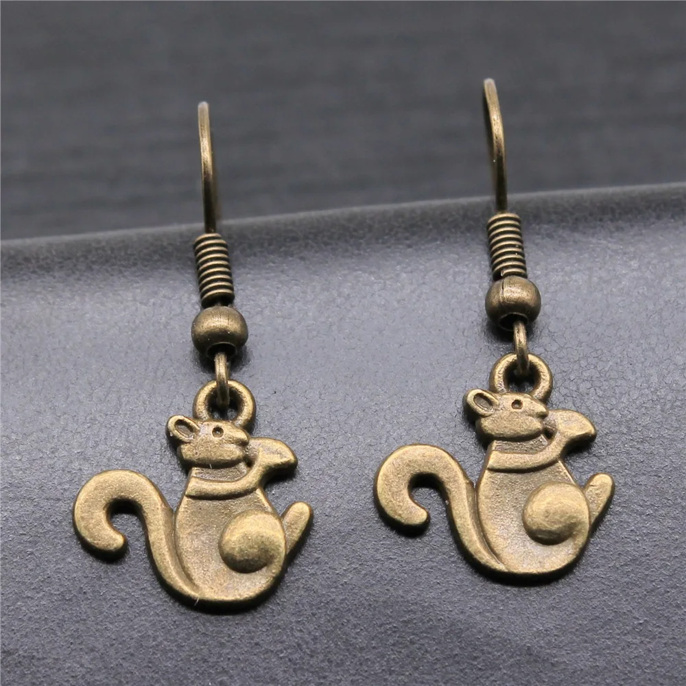 

Fashion Handmade Simple Design Antique Bronze Color Squirrel Pendant Earrings Women Vintage Drop Earrings