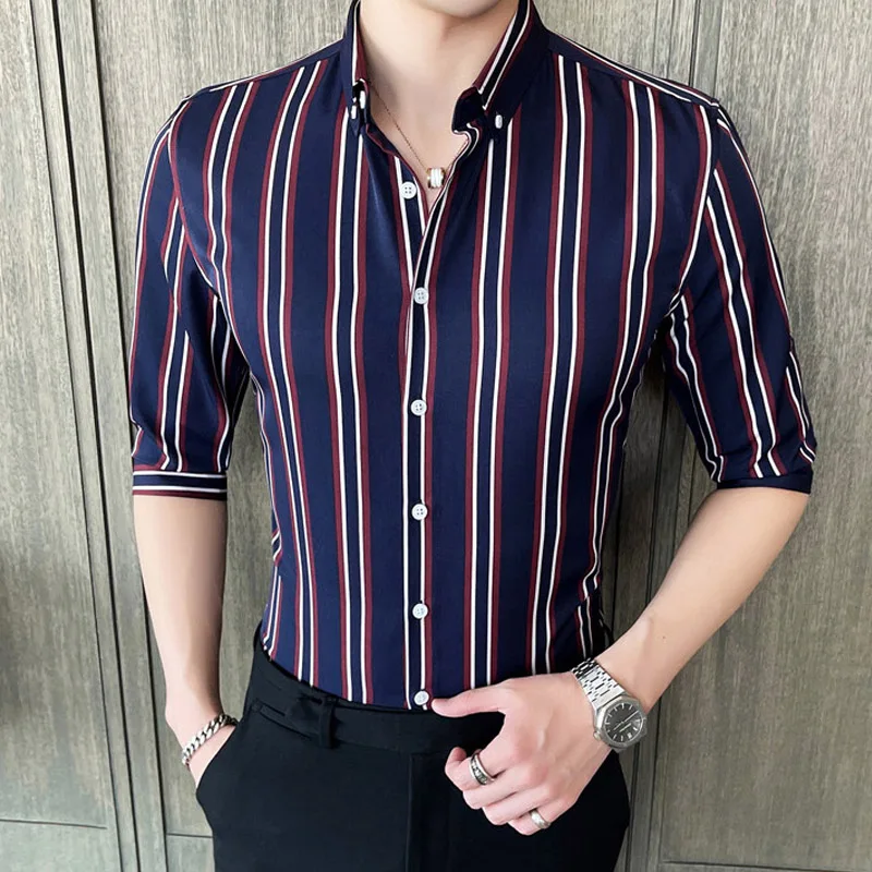 

Рубашка мужская приталенная в полоску, модная уличная одежда на пуговицах, с рукавом до локтя, одежда в Корейском стиле Харадзюку для пар