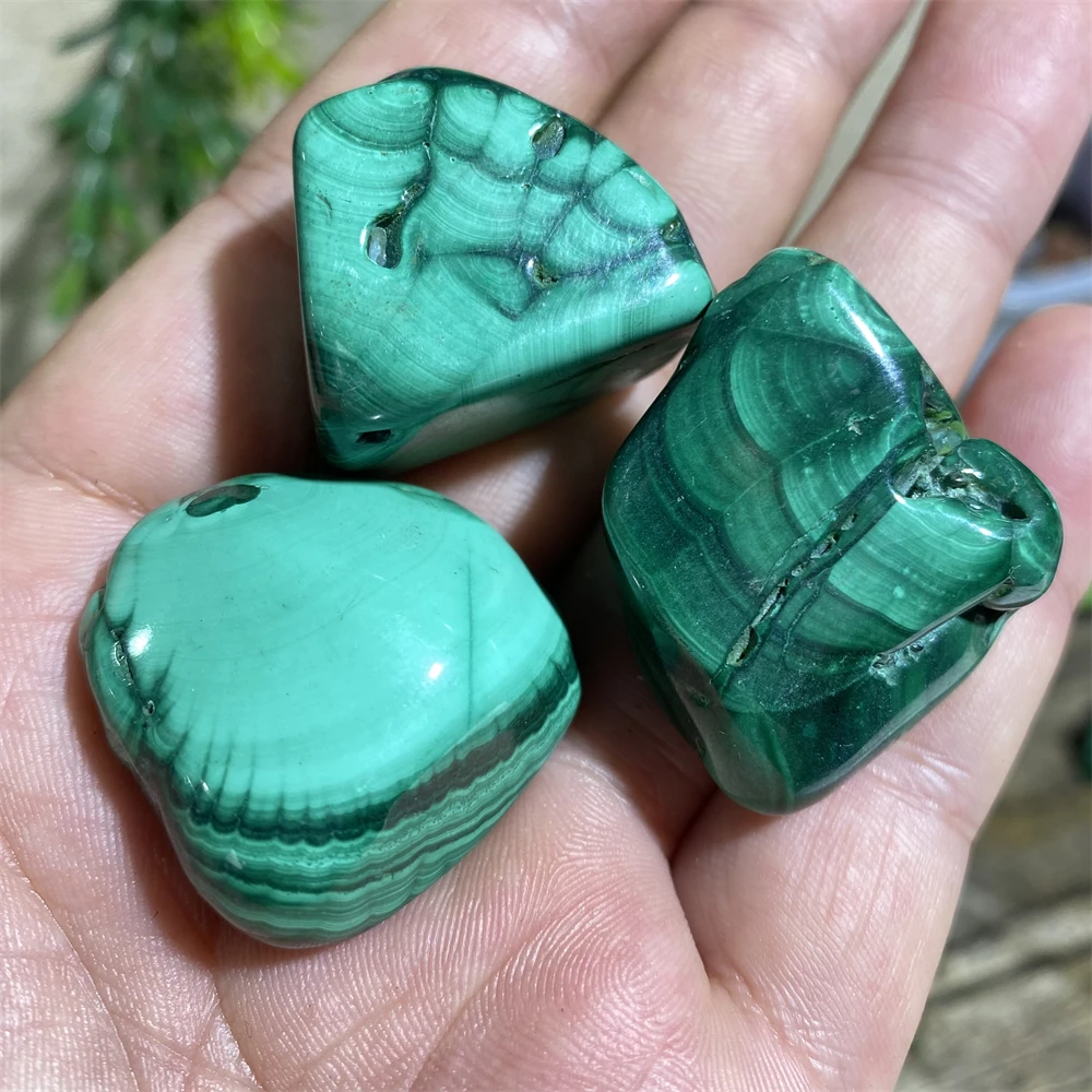 

Green Malachite Natural Stones And Crystals Healing Palm Aquaration Gemstone Minerals Reiki Wicca Living Room Decoration