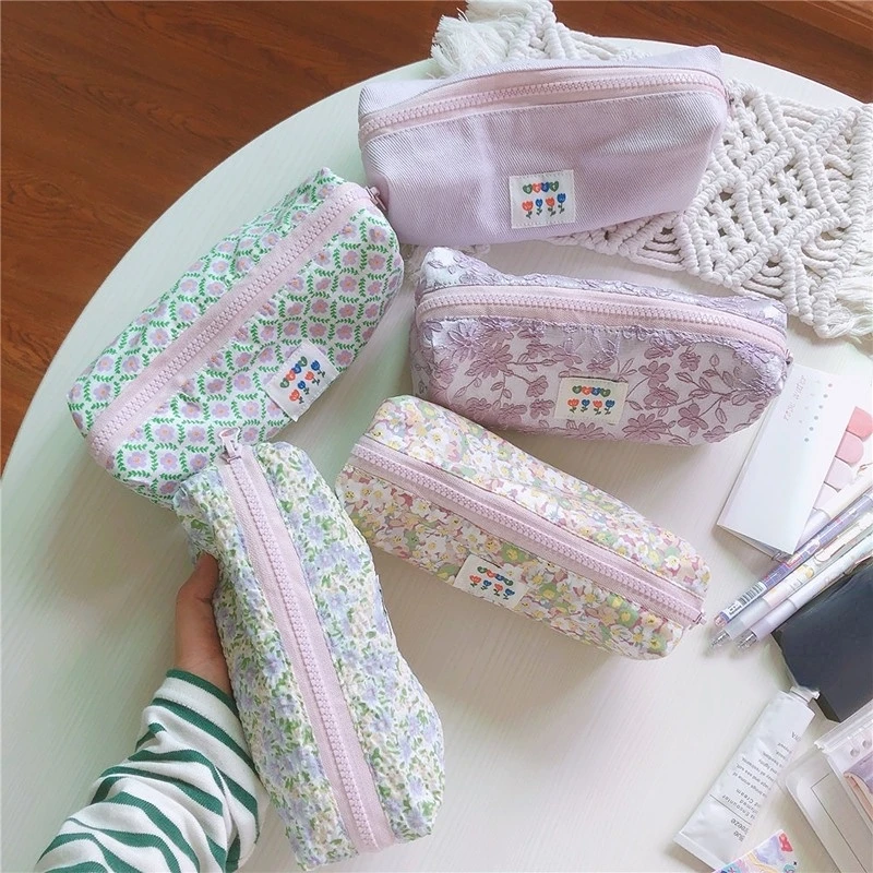 

Travel Toiletry Bag Sweet and Fresh Floral Pen Bag Cosmetic Storage Bag Pouch Women Makeup Organizers Pouch Canvas Bag