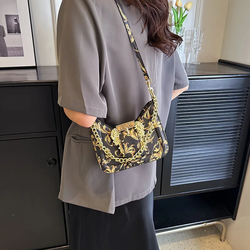 

Сумка кросс-боди Женская на цепочке, стильный портативный саквояж на плечо с принтом под подмышку, портмоне и сумочка с граффити