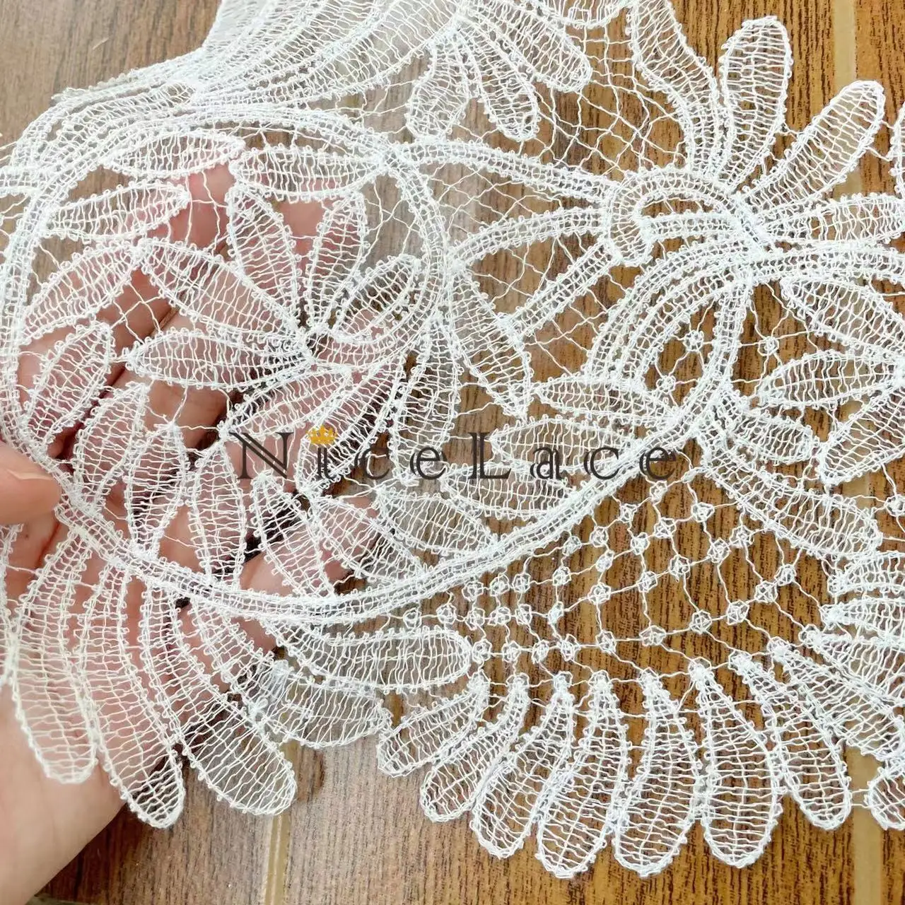 

5 Yards/Lot High Quality Exquisite Guipure Lace Ribbon For DIY Polyester Soft Embroidered Material Dresses Accessories For Bride