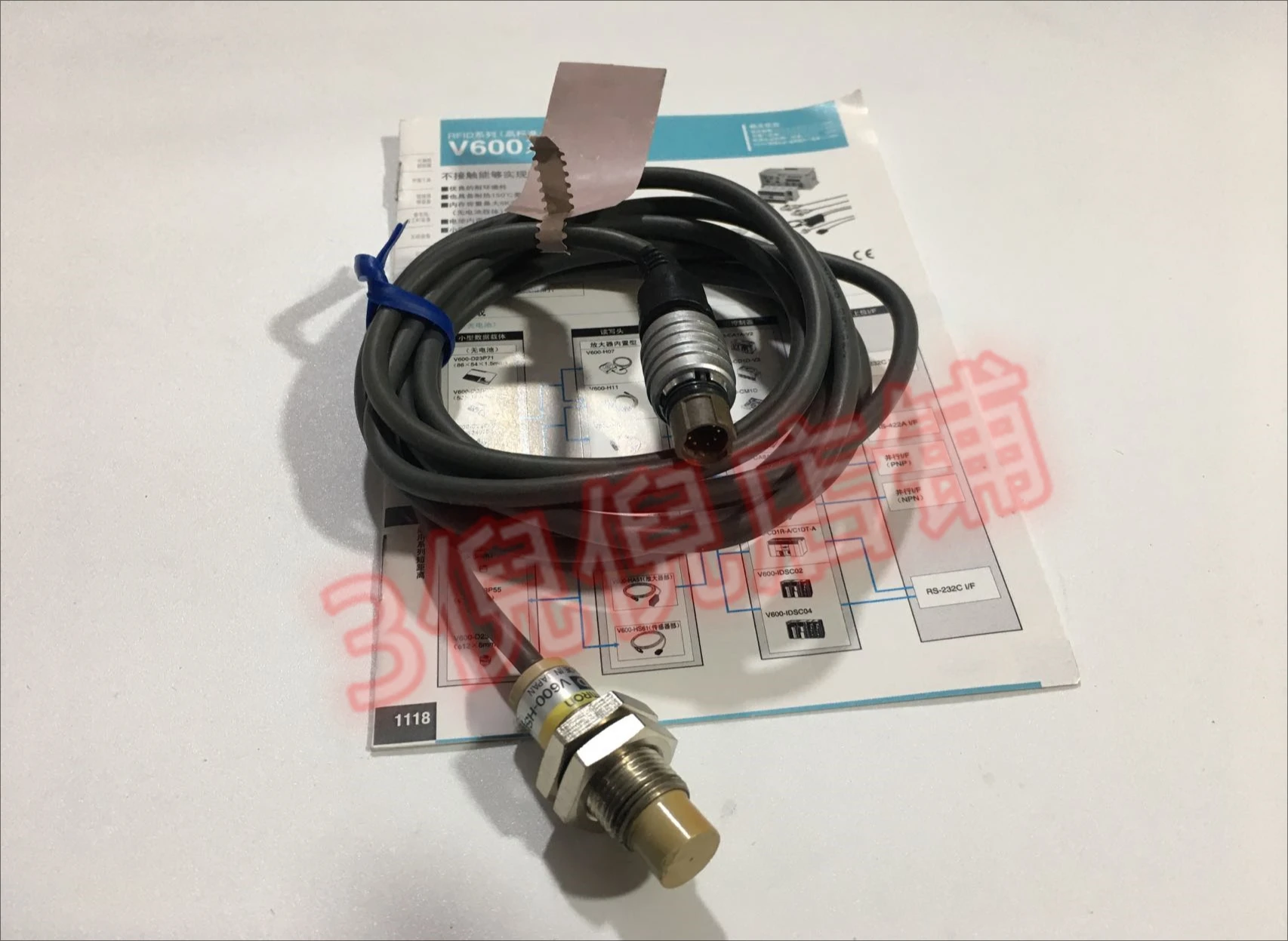 Продам оригинальные бесконтактные выключатели V600-HS51/HS61