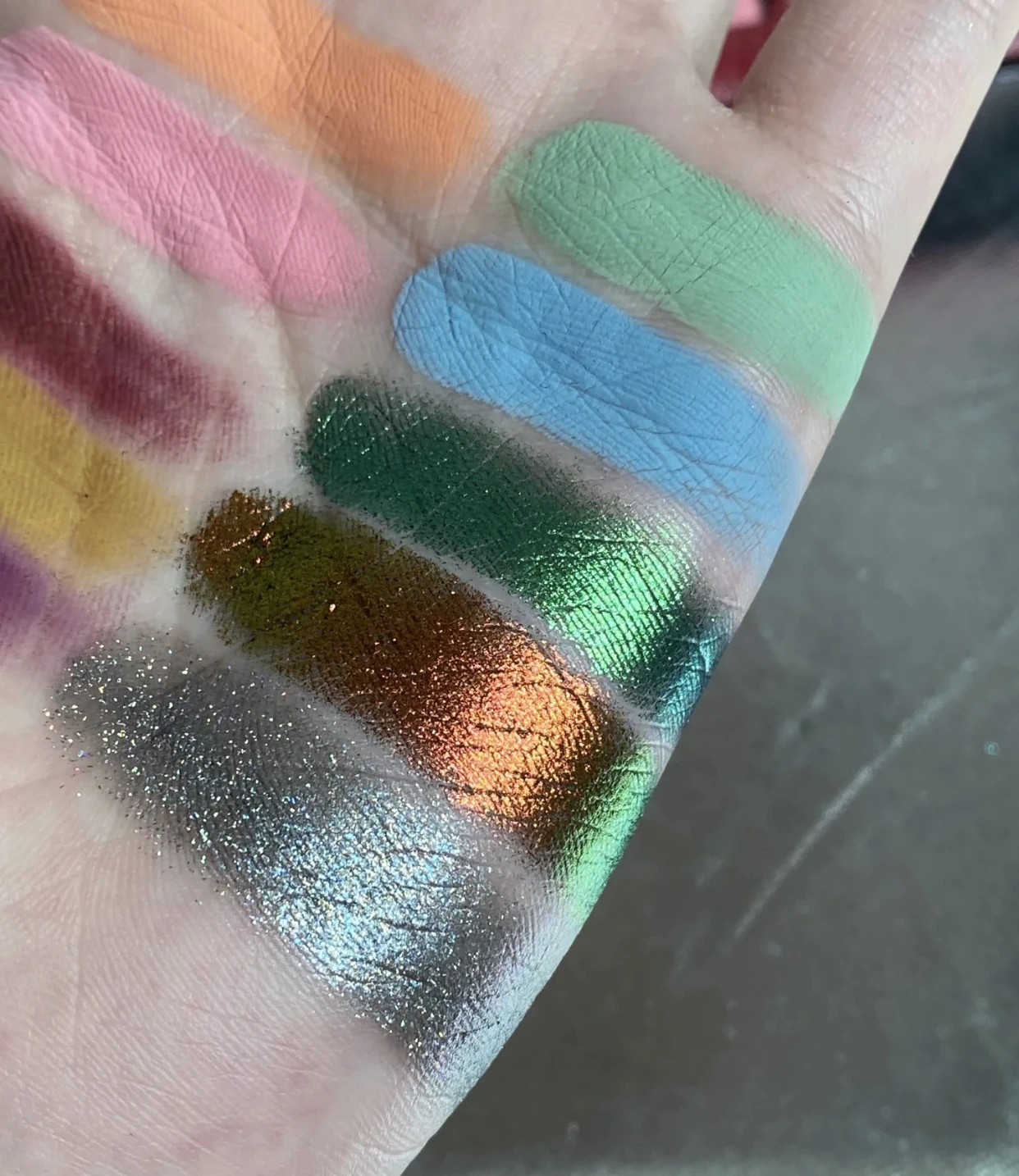 Палитра теней для век DRAMO Pearl Matte Shimmer Chameleon 10-цветные тени макияж