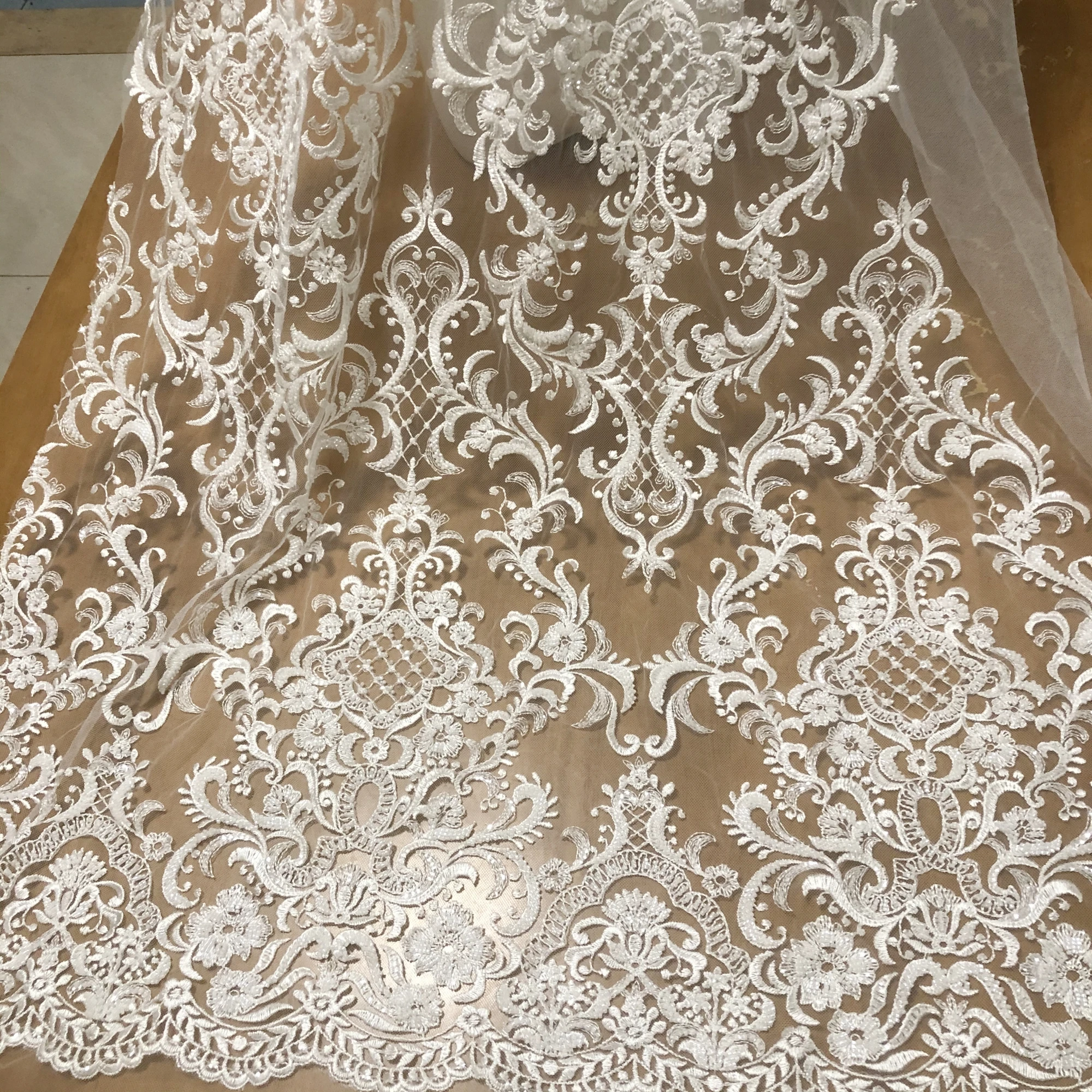 

Высококачественная Изысканная новая кружевная ткань, искусственные блестки, бусины, Тюль с вышивкой, индивидуальная свадебная фотография