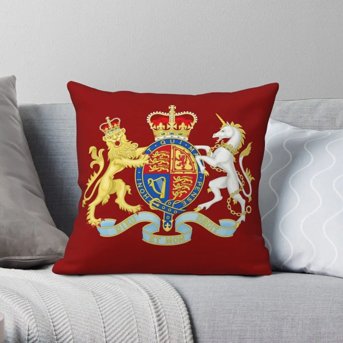 

Royal Coat Of Arms Of The United Kingdom Pillowcase Polyester Linen Printed Zip Decor Throw Pillow Case Sofa Cover