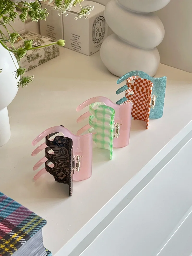 

Spring summer palette ~ contrast color plaid powder green brown square acetic acid catch clip French hair shark clip hair catch