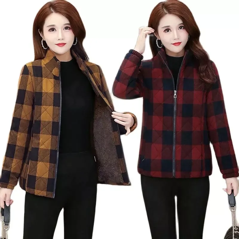 

Зимнее Новое 2022 хлопковое пальто для женщин среднего возраста с добавлением бархата, утепленная, Женская свободная хлопковая куртка на мол...