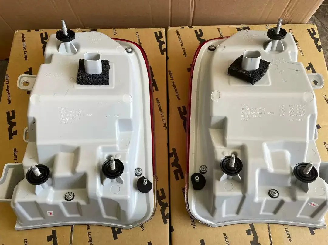 Автомобильный светодиодный задний фонарь светильник рь для Chrysler 300C 2015 тормозной