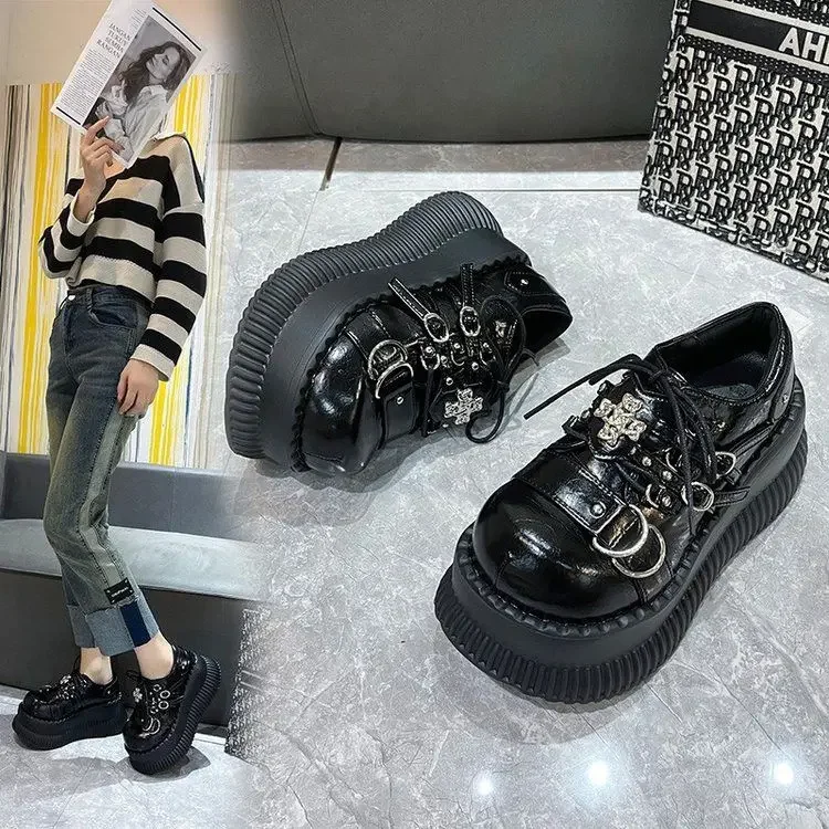 Новинка 2024 женские кожаные туфли Y2k с низким верхом на платформе красивые толстой